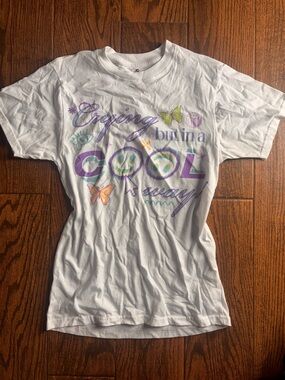 Source Unknown White Short Sleeve Tee with Purple & Pastel Graphic